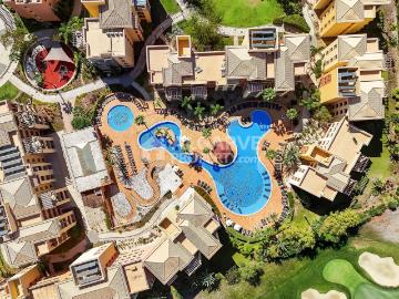 Apartamento T2 de Luxo Junto ao Campo De Golfe Victoria...