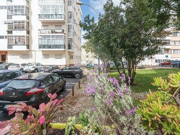 Apartamento T2 Oeiras Central 64m² Oeiras E São Julião...