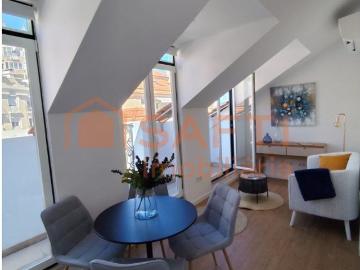 Apartamento T2 remodelado, em zona histórica de Lisboa...