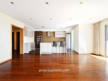 Apartamento T4 Venda em Santa Maria da Feira, Travanca,...