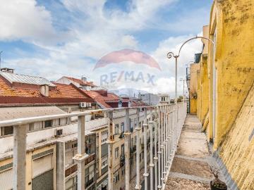 Apartamento T6 à venda em Penha de França, Lisboa RE/MAX...
