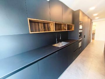 Apartamento Totalmente Renovado e Mobilado no Centro da...