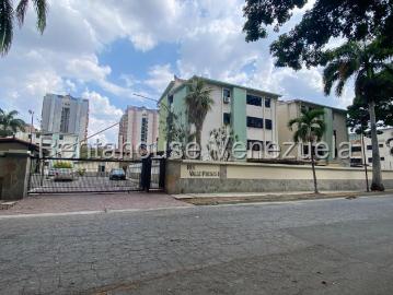 Apartamento amoblado en venta ubicado en La Granja...