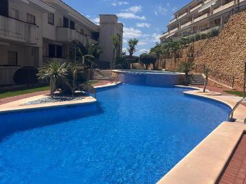 APARTAMENTO CON DOS PISCINAS, GARAJE Y TRASTERO