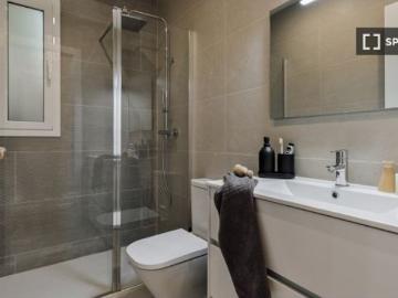 Apartamento de 2 habitaciones en alquiler en La Sagrada...