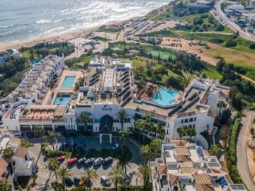 Apartamento de Luxo a 5 Min da Praia de Porto Mós Lagos