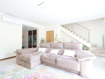 Apartamento Duplex Prestígio com Vista Rio | Alcochete