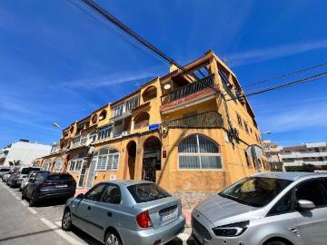 Apartamento en venta en Torrevieja, Avenida Habaneras...