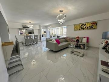 Apartamento en venta en el paraíso completamente...