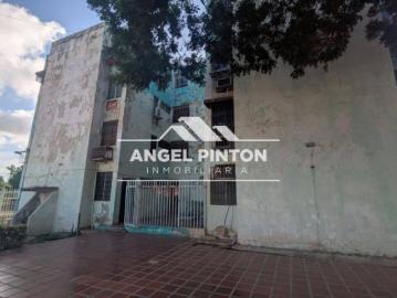 Apartamento en Venta en Maracaibo Zulia 51 m2. 1 hab