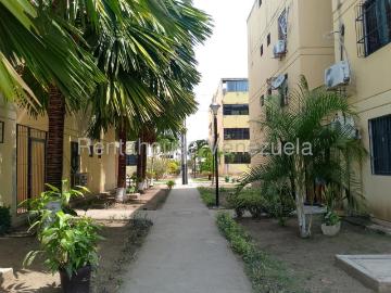 Apartamento en venta en Paraparal buenaventura Valencia...