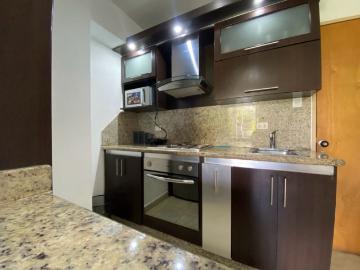 Apartamento en Alquiler en el Bosque RG 10131571