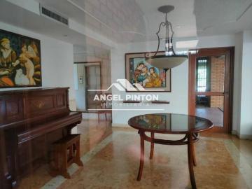 Apartamento en Alquiler en Maracaibo Norte Zulia 236 m2....
