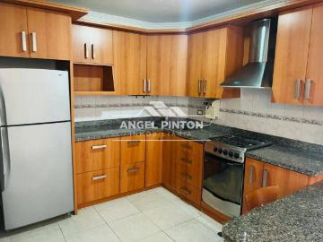 Apartamento en Alquiler en Maracaibo Norte Zulia 73 m2....