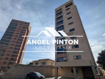 Apartamento en Alquiler en Maracaibo Zulia 108 m2. 2 hab