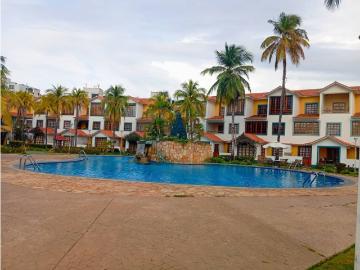 APARTAMENTO EN C.R MIRAMAR PLAZA PUERTO LA CRUZ AL49...