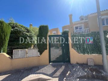 Apartamento en primera planta a 250m de la Playa de Les...