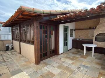 Apartamento para Venda em Cabo Frio/RJ Centro 3 Quartos
