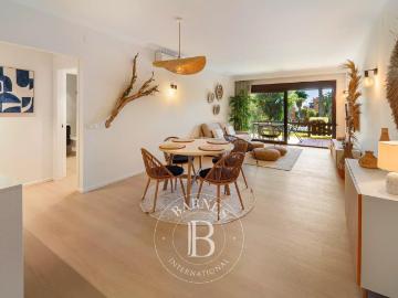 Apartamento Reformado de 2 Dormitorios con Licencia...