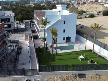 Apartamentos Planta Baja Con Piscina Privada En...