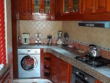 Appartement meublé ensoleillé propre 4ème étage Fardous