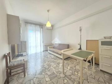 Appartamento in affitto a Milano via Tolmezzo, 12,...