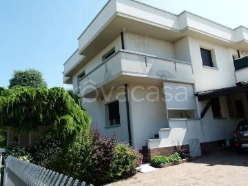 Appartamento in affitto a Castel San Pietro Terme via...