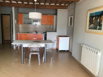 Appartamento in affitto a Lucca LU