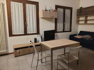 Appartamento in affitto di 42 m² in Via luigi zerbi, 18