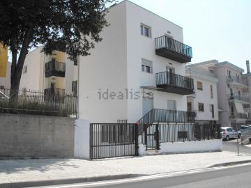 Appartamento in affitto di 58 m² in Via Montescaglioso, 15