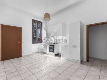 Appartamento in affitto di 77 m² in Via Bartolomeo Eustachi