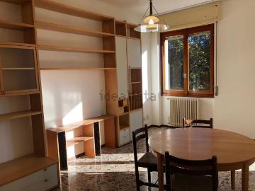 Appartamento in affitto di 75 m² in Via cadorna, 17