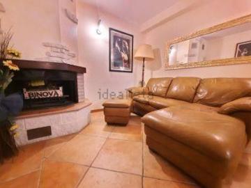 Appartamento in affitto di 95 m² in Via Costantino Beschi