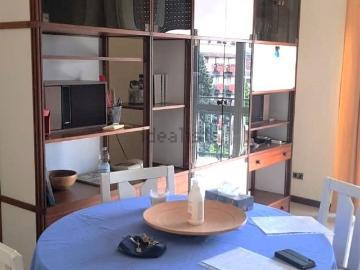 Appartamento in affitto di 95 m² in Via Privata Alfredo...