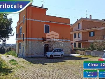 Appartamento in affitto di 122 m² in Via Anagnina