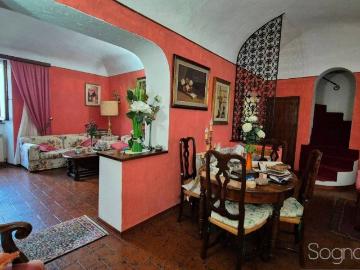 Casa indipendente in vendita a Magliano in Toscana GR
