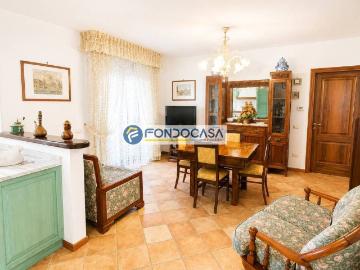 Appartamento in vendita a Massarosa LU