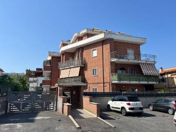 Appartamento in vendita a Marino RM
