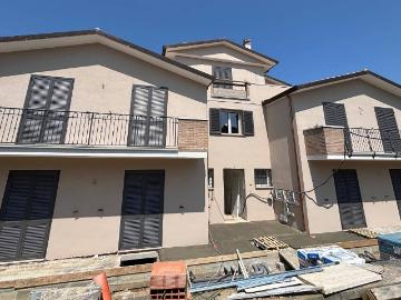 Appartamento in vendita a Marsciano, Via Larga