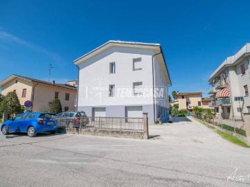 Appartamento in vendita a Medolla via Amendola 5