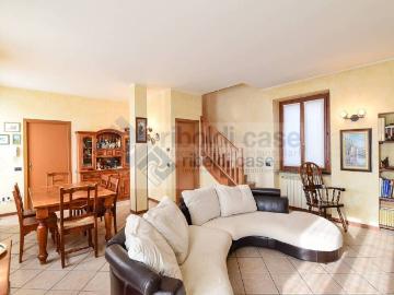 Appartamento in vendita a Meda MB