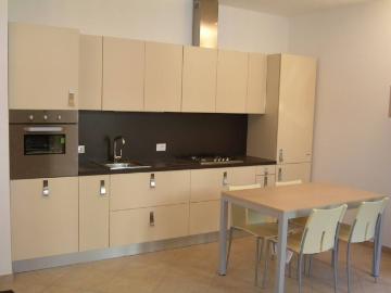 Appartamento in vendita a Merate LC