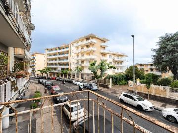 Appartamento in vendita a Napoli NA