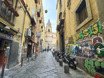 Appartamento in vendita a Napoli NA