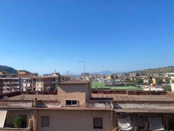 Appartamento in vendita a Napoli NA