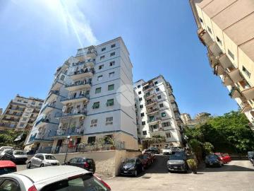 Appartamento in vendita a Napoli NA