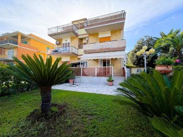 Appartamento in vendita a Anzio RM