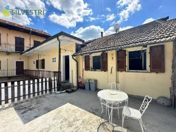 Appartamento in vendita a Borgomanero NO