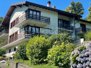 Appartamento in vendita a Brissago Valtravaglia via Piano