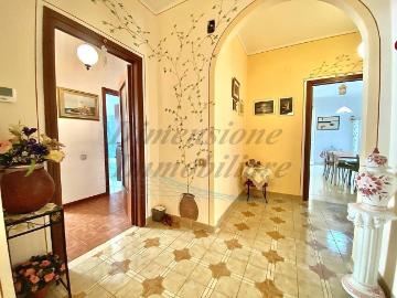Appartamento in vendita a Cecina